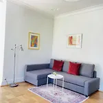 Aday - Aalborg Mansion - Open Bright Apartment With Garden