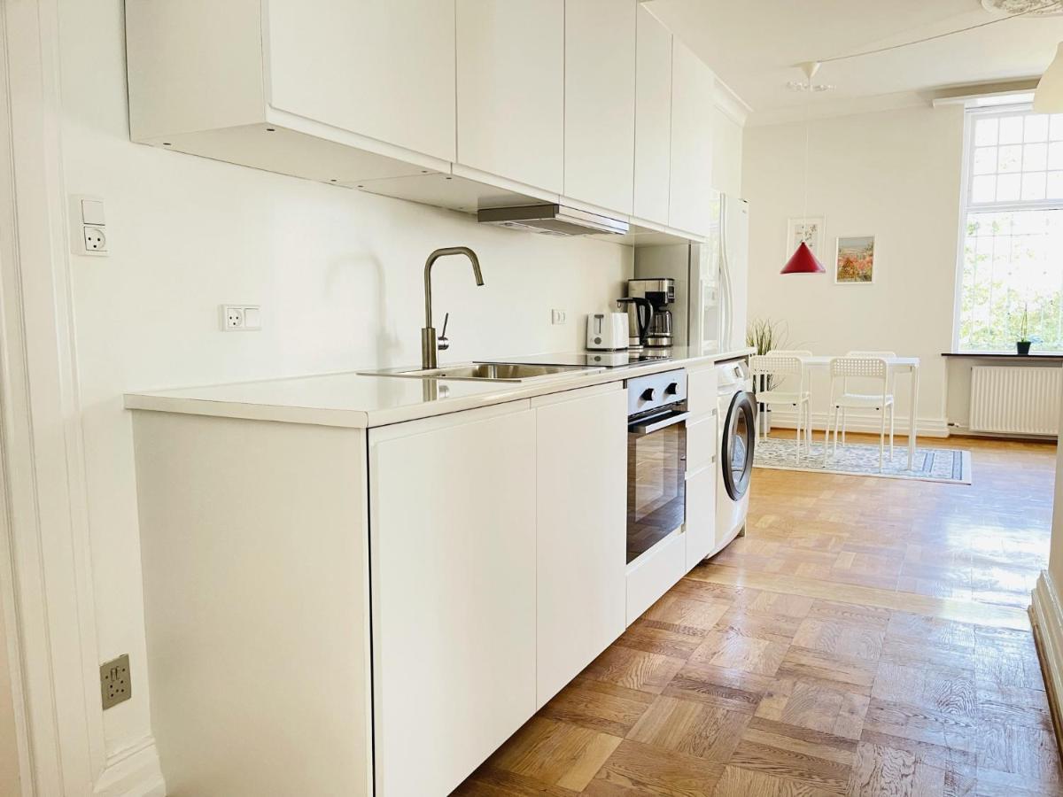 Aday - Mansion - Open Bright With Garden Apartamento Aalborg